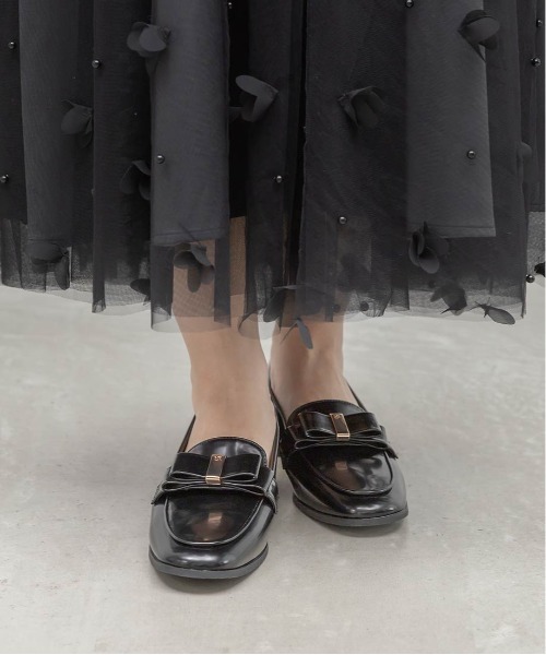 RANDA(ランダ)の「晴雨兼用 クラシックリボンローファー(ローファー・レディース・アイボリー/ブラック/ブラック系その他・L/S/M/LL)」の20枚目の写真