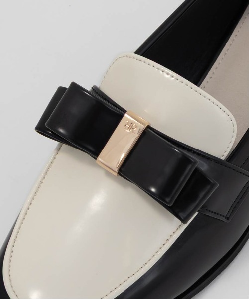 RANDA(ランダ)の「晴雨兼用 クラシックリボンローファー(ローファー・レディース・アイボリー/ブラック/ブラック系その他・L/S/M/LL)」の15枚目の写真