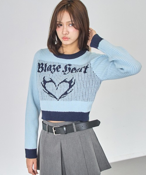 ANAP(アナップ)の「ハートジャガードクロップドタイトニット(ニット/セーター・レディース・ブラウン/ブルー・F)」の9枚目の写真