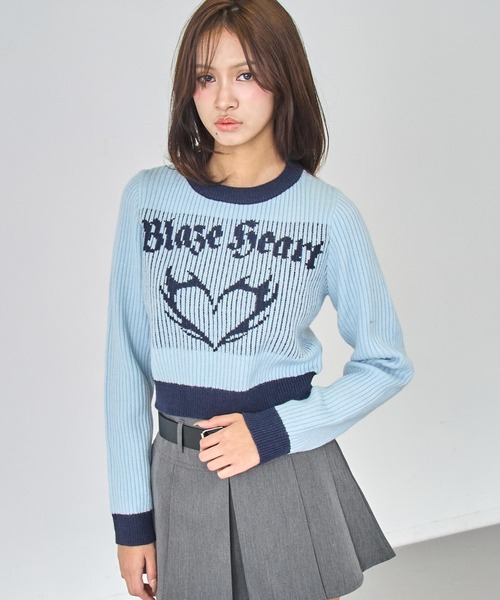 ANAP(アナップ)の「ハートジャガードクロップドタイトニット(ニット/セーター・レディース・ブラウン/ブルー・F)」の10枚目の写真