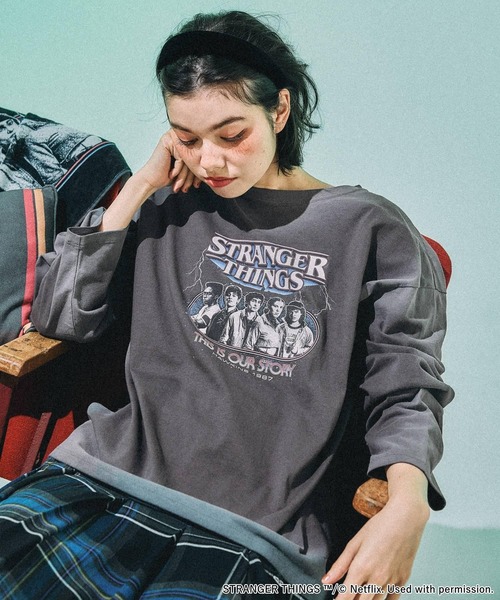 niko and …. 【STRANGER THINGS】ロングTシャツL niko and（ニコアンド）の「【STRANGER THINGS】コラボ スプレー