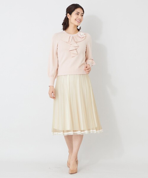 TO BE CHIC(トゥー ビー シック)の「フロントラッフルフリル ニット(ニット/セーター・レディース・ブラック/オフホワイト/ピンク系その他2・40)」の10枚目の写真