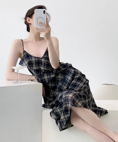 美品✨ルルムゥ　フラワーレース　ティアード　キャミ ワンピース　チェック セール特価 美品✨ルルムゥ フラワーレース ティアード キャミ