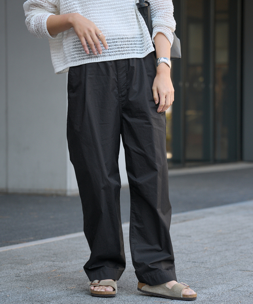 FRAMeWORK(フレームワーク)の「≪新色 / 追加≫コットンイージータックバレルパンツ(その他パンツ・レディース・ホワイト/バーガンディー/ネイビー・36/38/40)」の3枚目の写真