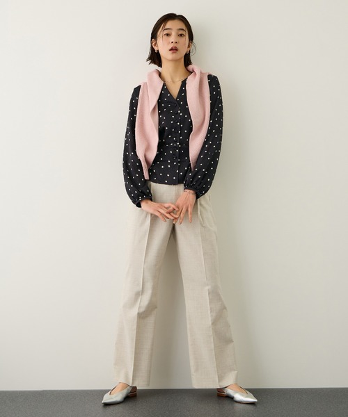 ROPE'（ロペ）の「ドットプリントペプラムブラウス/イージーケア（シャツ/ブラウス・レディース・ネイビー/ベージュ・38）」の6枚目の写真