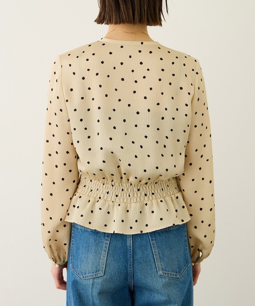 ROPE'（ロペ）の「ドットプリントペプラムブラウス/イージーケア（シャツ/ブラウス・レディース・ネイビー/ベージュ・38）」の13枚目の写真