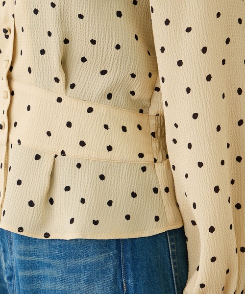 ROPE'（ロペ）の「ドットプリントペプラムブラウス/イージーケア（シャツ/ブラウス・レディース・ネイビー/ベージュ・38）」の17枚目の写真