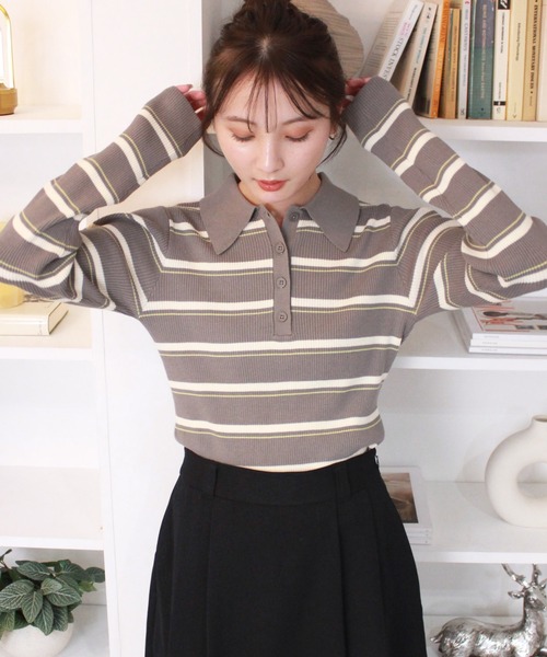 Reurie'（レウリィ）の「ボーダーポロニット / 長袖 配色 カジュアル ノームコア 韓国 バイカラー 水色ニット ブルーブラウン（ニット/セーター・レディース・グレー/ブルー・FREE）」の5枚目の写真