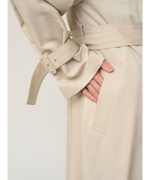 SNIDEL（スナイデル）の「Sustainableストールグロストレンチ（トレンチコート・レディース・ベージュ/アイボリー/カーキ・F）」の14枚目の写真
