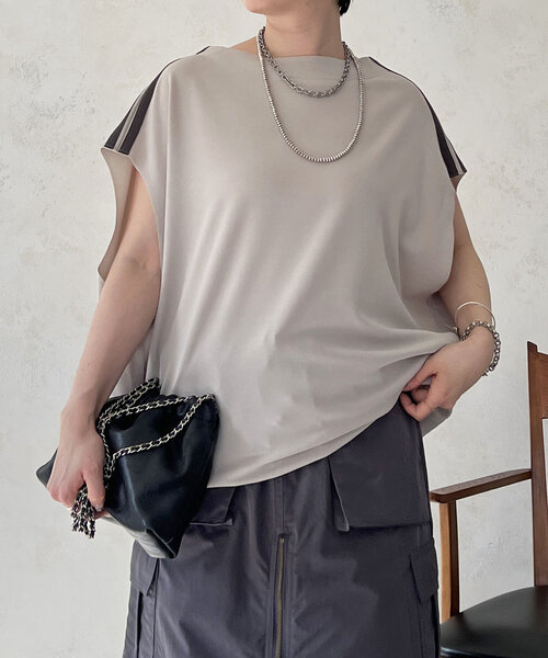un dix cors(アンディコール)の「サイドラインドルマンプルオーバー(Tシャツ/カットソー・レディース・アイボリー・FREE)」の18枚目の写真