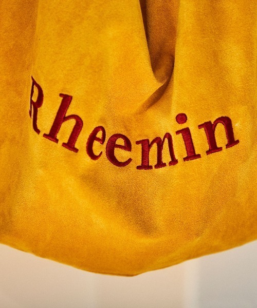 RHEEMIN(リーミン)の「SUEDE LETTER BAG(ショルダーバッグ・レディース・マスタード/コバルトブルー/ブラウン・FREE)」の15枚目の写真