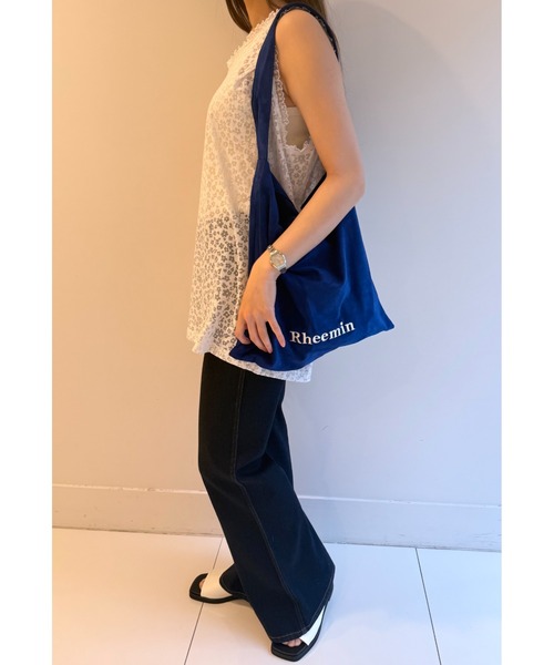 RHEEMIN(リーミン)の「SUEDE LETTER BAG(ショルダーバッグ・レディース・マスタード/コバルトブルー/ブラウン・FREE)」の17枚目の写真
