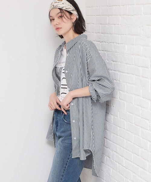 THE SHOP TK （ザ ショップ ティーケー ）の「ゆったりシルエットで体型カバー ロングシャツ（シャツ/ブラウス・レディース・ダークグリーン系2/オフホワイト/ネイビー系2・99）」の14枚目の写真