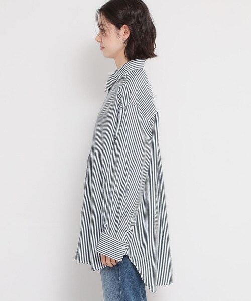THE SHOP TK （ザ ショップ ティーケー ）の「ゆったりシルエットで体型カバー ロングシャツ（シャツ/ブラウス・レディース・ダークグリーン系2/オフホワイト/ネイビー系2・99）」の19枚目の写真