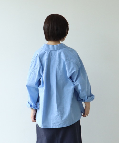 PAR ICI（パーリッシィ）の「タイプライター オブロングカラーブラウス（シャツ/ブラウス・レディース・チャコールグレー/サックスブルー/ストライプ・FREE）」の6枚目の写真