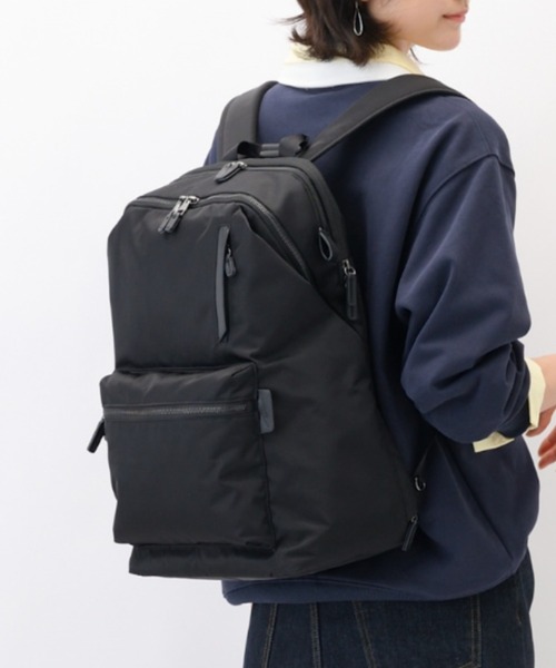 W&.Day/Night(ダブルアンド デイナイト)の「リュックサック ポッケス ハグリュック3 25L B4サイズ 15.6インチPC サコッシュ付属 20213(バックパック/リュック・レディース・ダークグレー/ブラック・FREE)」の2枚目の写真