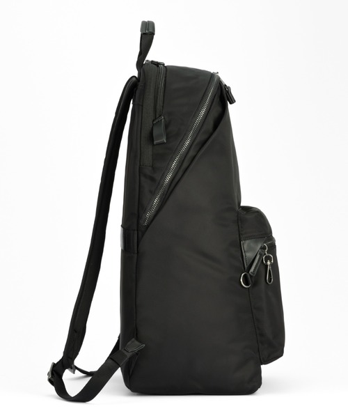 W&.Day/Night(ダブルアンド デイナイト)の「リュックサック ポッケス ハグリュック3 25L B4サイズ 15.6インチPC サコッシュ付属 20213(バックパック/リュック・レディース・ダークグレー/ブラック・FREE)」の17枚目の写真