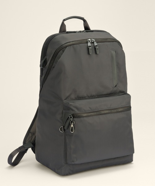 W&.Day/Night(ダブルアンド デイナイト)の「リュックサック ポッケス ハグリュック3 25L B4サイズ 15.6インチPC サコッシュ付属 20213(バックパック/リュック・レディース・ダークグレー/ブラック・FREE)」の16枚目の写真