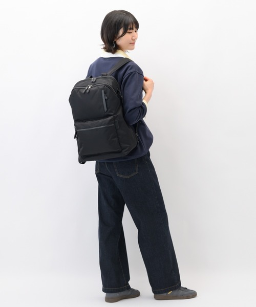W&.Day/Night(ダブルアンド デイナイト)の「リュックサック ポッケス ハグリュック3 25L B4サイズ 15.6インチPC サコッシュ付属 20213(バックパック/リュック・レディース・ダークグレー/ブラック・FREE)」の3枚目の写真