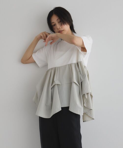 GARAGE OF GOOD CLOTHING(ガレージオブグッドクロージング)の「異素材MIXタックプルオーバー2(Tシャツ/カットソー・レディース・ベージュ/オフホワイト/ライトグレー・FREE)」の9枚目の写真