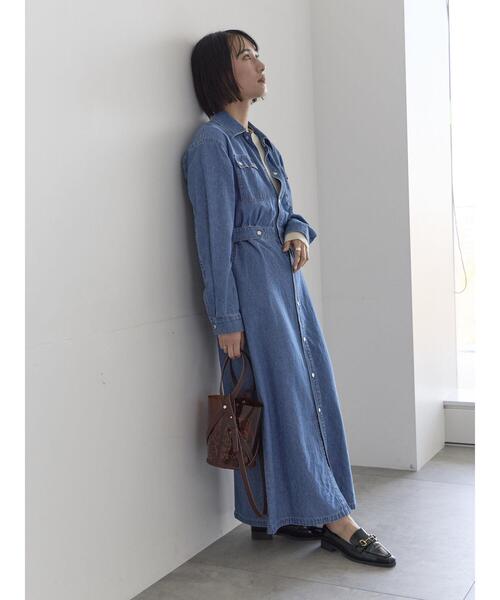 Te chichi(テチチ)の「ウエストマークデニムシャツワンピース(ワンピース・レディース・ブルー/ネイビー・F)」の2枚目の写真