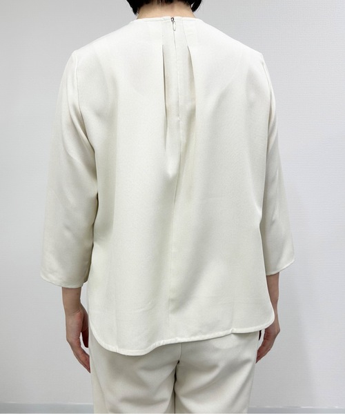 vent blanc(ヴァンブラン)の「denicher デニシェ Naturemier ラウンドネックブラウス(シャツ/ブラウス・レディース・ネイビー/ブラック/アイボリー・FREE)」の17枚目の写真