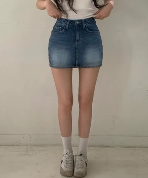 VIVID LADY(ビビッドレディー)の「デニム ミニスカート(デニムスカート・レディース・ブラック/ライトブルー/ブルー・SMALL/MEDIUM)」の14枚目の写真