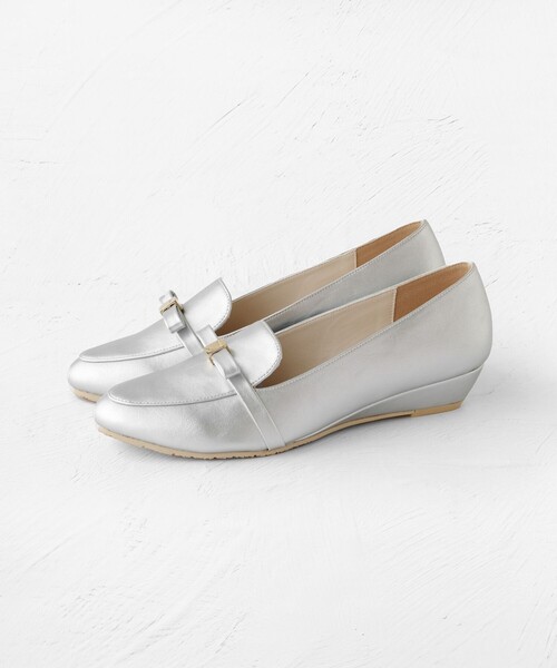 TOCCA（トッカ）の「TINY RIBBON  RAIN ROAFER レインパンプス（パンプス・レディース・ブラック系5/ブラック系/シルバー系/ネイビー系・35/39/37/36/38）」の12枚目の写真