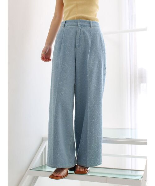 Ungrid（アングリッド）の「タックデザインネップデニム（デニムパンツ・レディース・ライトブルー/ブルー・MEDIUM/SMALL）」の2枚目の写真