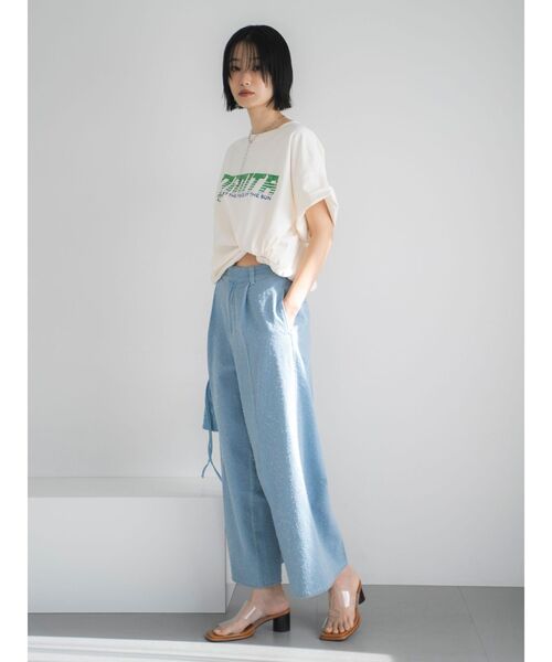 Ungrid（アングリッド）の「タックデザインネップデニム（デニムパンツ・レディース・ライトブルー/ブルー・MEDIUM/SMALL）」の7枚目の写真