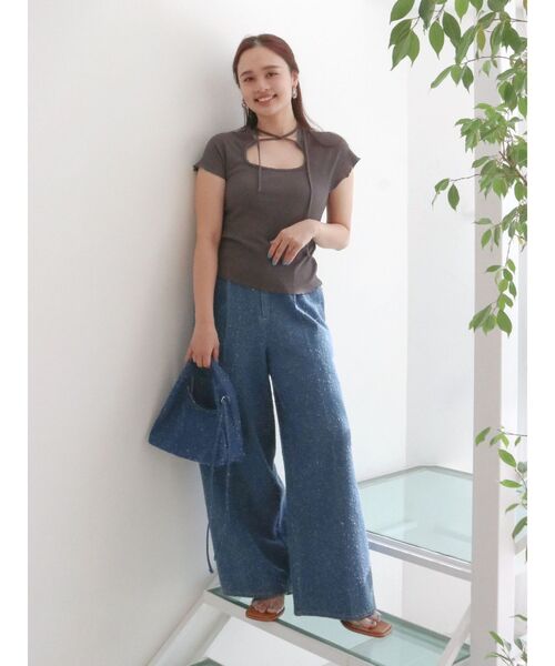 Ungrid（アングリッド）の「タックデザインネップデニム（デニムパンツ・レディース・ライトブルー/ブルー・MEDIUM/SMALL）」の14枚目の写真