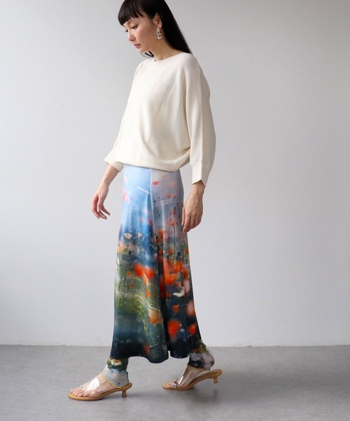 Three Four Time(スリーフォータイム)の「フラワー転写プリントスカート(スカート・レディース・グレー/ブルー・FREE)」の10枚目の写真