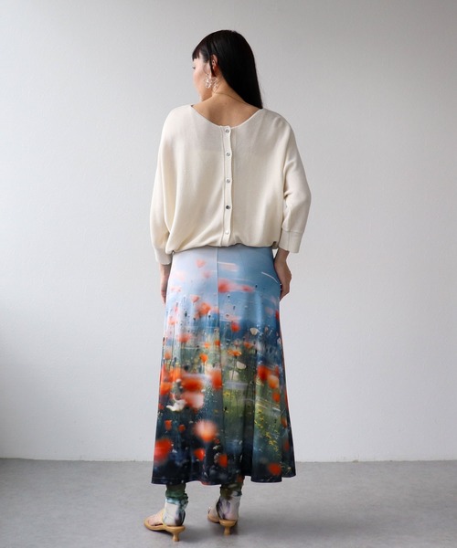 Three Four Time(スリーフォータイム)の「フラワー転写プリントスカート(スカート・レディース・グレー/ブルー・FREE)」の11枚目の写真