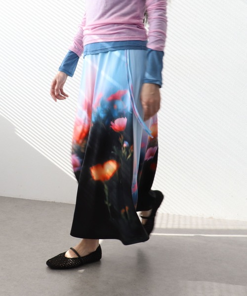 Three Four Time(スリーフォータイム)の「フラワー転写プリントスカート(スカート・レディース・グレー/ブルー・FREE)」の14枚目の写真