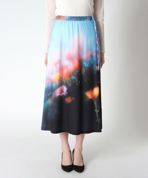 Three Four Time(スリーフォータイム)の「フラワー転写プリントスカート(スカート・レディース・グレー/ブルー・FREE)」の21枚目の写真