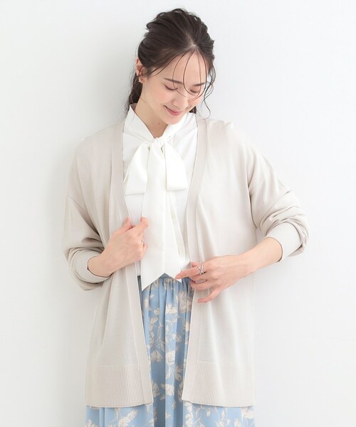 SHOO・LA・RUE（シューラルー）の「【洗濯機可/ひんやり/UV】さらっとしたタッチが心地よい ミドルカーディガン（カーディガン/ボレロ・レディース・グリーン系/ライトグレー/ブラック・04/03/02/01）」の21枚目の写真