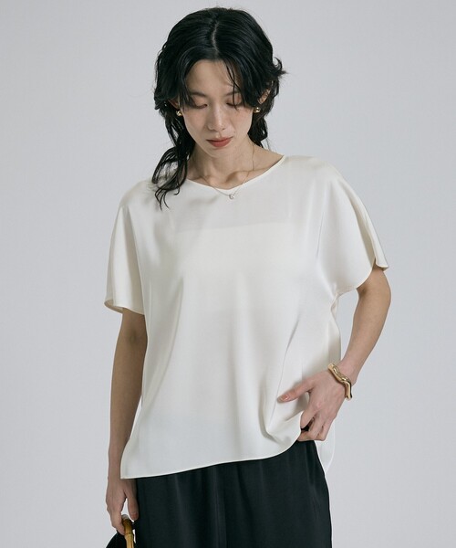 qualite（カリテ）の「【接触冷感＆吸水速乾】クールサテンブラウス/セットアップ対応/春服/夏服/きれいめカジュアル（シャツ/ブラウス・レディース・オフホワイト/ブラック/カーキ・36/38）」の15枚目の写真