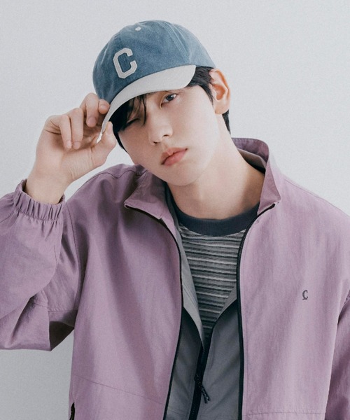 COVERNAT（カバーナット）の「[SOOBIN着用] C-LOGO COZY FIT WASHED COLOR-BLOCK BALL CAP（キャップ・メンズ・ブルー/チャコールグレー・FREE）」の2枚目の写真