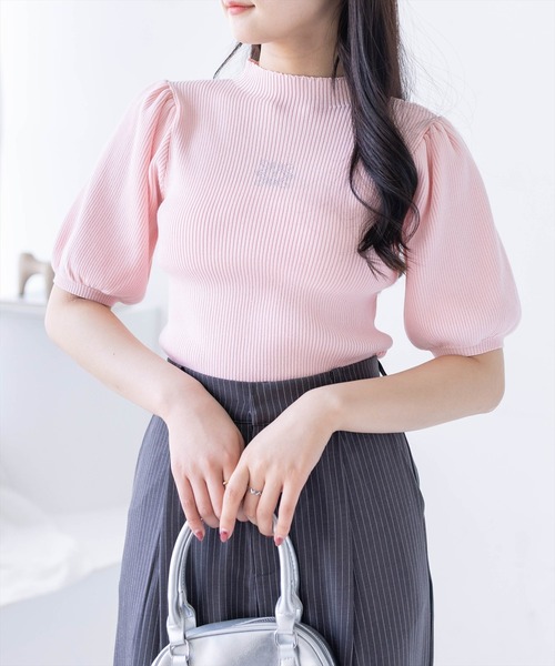 clear（クリア）の「ラインストーンパフスリーブ半袖リブニットトップス[骨格ウェーブ 大人 フェミニン 上品]（ニット/セーター・レディース・グレー/ラベンダー/ブラック/オフホワイト・F）」の6枚目の写真