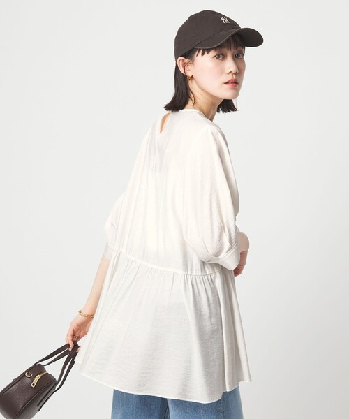 green label relaxing(グリーンレーベルリラクシング)の「エアリー ボリューム ブラウス(シャツ/ブラウス・レディース・ホワイト/ダークグレー/ライトブルー・FREE)」の6枚目の写真