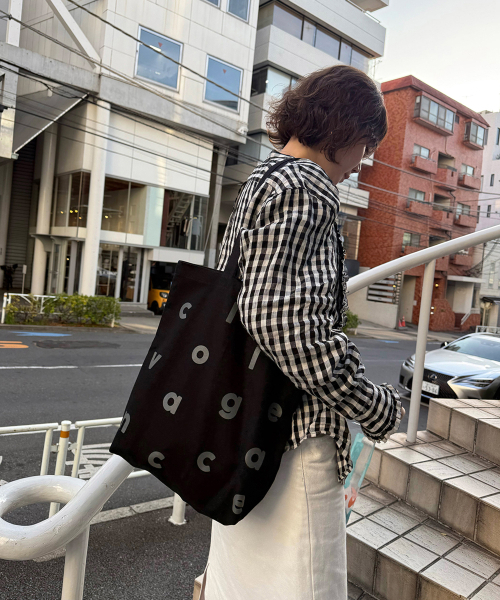 COLLAGEVACANCE(コラージュバカンス)の「Logo Alphabet Cotton Bag (Black)(エコバッグ/サブバッグ・レディース・その他・FREE)」の4枚目の写真