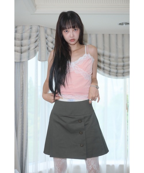 Smyeon（スミョン）の「Asymmetrical button pleated skirt/アシンメトリーボタンプリーツスカート（スカート・レディース・ブラック/ベージュ/カーキ・FREE）」の14枚目の写真