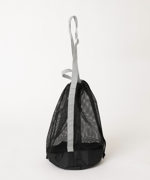 NIKE（ナイキ）の「【NIKE / ナイキ】1994046 メッシュワンショルダーバッグ / 12L / ユニセックス（ショルダーバッグ・メンズ・グレー/サックスブルー/ブラック・フリー）」の9枚目の写真