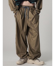 ELCHELE（エルチェレ）の「UNIVERSAL WINDBREAKER PANTS（その他パンツ）」
