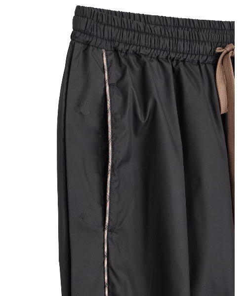 ELCHELE（エルチェレ）の「UNIVERSAL WINDBREAKER PANTS（その他パンツ・レディース・カーキ/ブラック・38/36）」の19枚目の写真