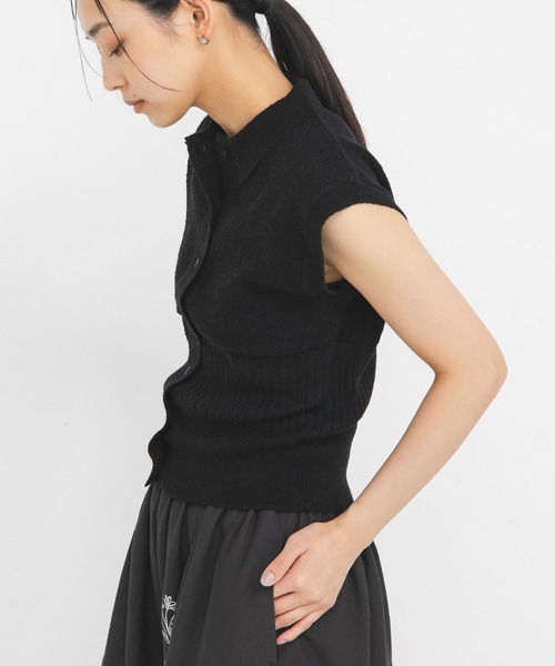 KBF(ケイビーエフ)の「スリーブレスニットシャツ(ニット/セーター・レディース・グリーン系その他/ベージュ系その他/アイボリー/ブラック・ONE)」の2枚目の写真
