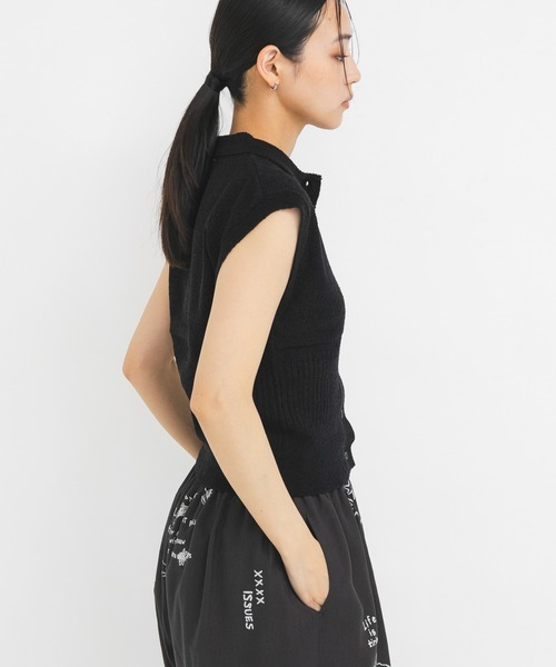 KBF(ケイビーエフ)の「スリーブレスニットシャツ(ニット/セーター・レディース・グリーン系その他/ベージュ系その他/アイボリー/ブラック・ONE)」の13枚目の写真