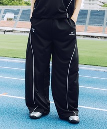 UMBRO（アンブロ）の「UMBRO別注 ドローコードパイピングオーバーサイズスウェットパンツ（スウェットパンツ）」