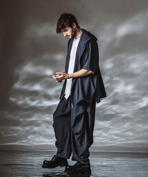 NO ID.(ノーアイディ)の「【NO ID.】Gathered Drape Easy Trousers / ギャザードレープ イージートラウザーズ(その他パンツ・メンズ・その他23/グレー/ブラック・1/2)」の10枚目の写真