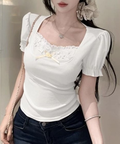 Mejoul(メジュール)の「【2026春夏新作】パフスリーブスクエアネックフロントリボンフリルTシャツ(Tシャツ/カットソー・レディース・ホワイト/ピンク・F)」の4枚目の写真